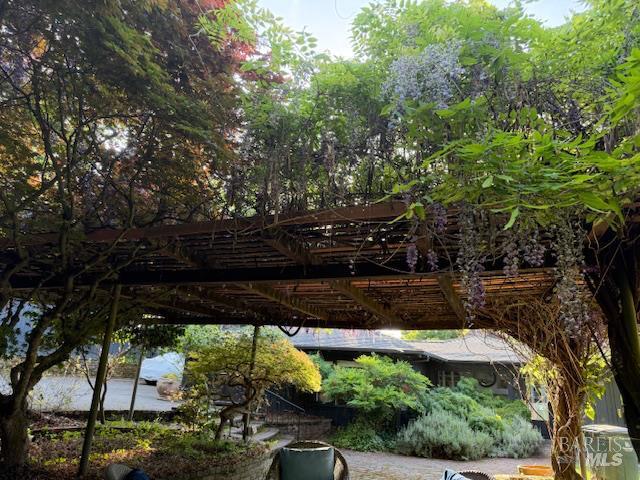 Building Photo - 1244 N Fitch Mountain Rd