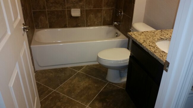 Building Photo - Avalon Reserve-1021 Vinsetta Circle Winter Garden FL 34787