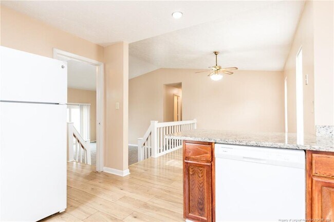 Building Photo - 100 Lewiston Ct