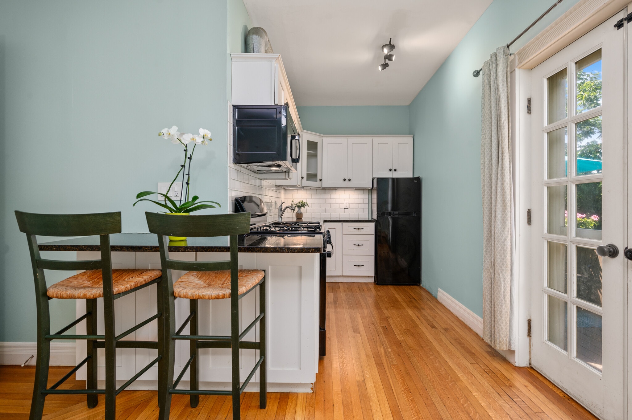 Building Photo - 177 Main St