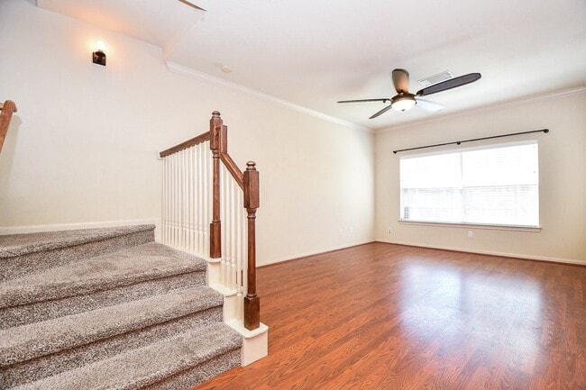 Building Photo - 5215 Brinkman Ct