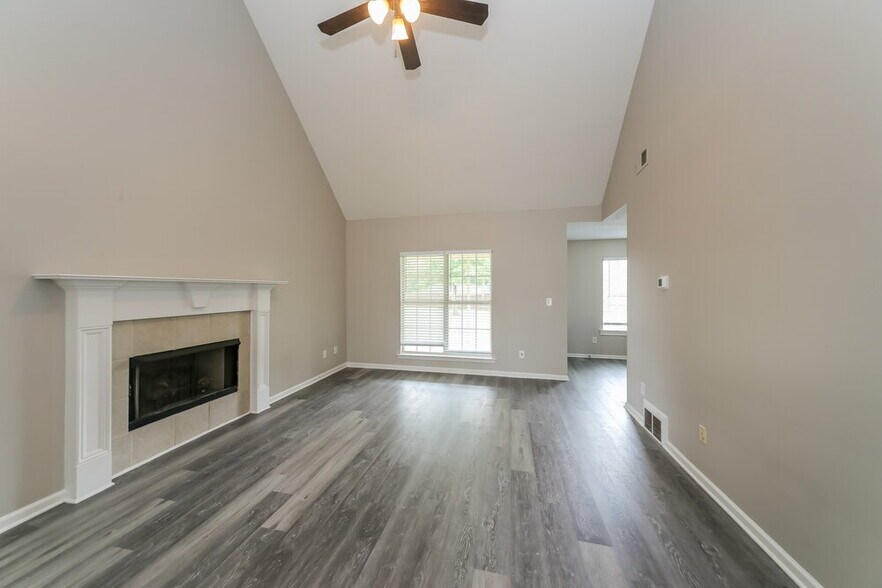 Building Photo - 13073 Claybourne Cove