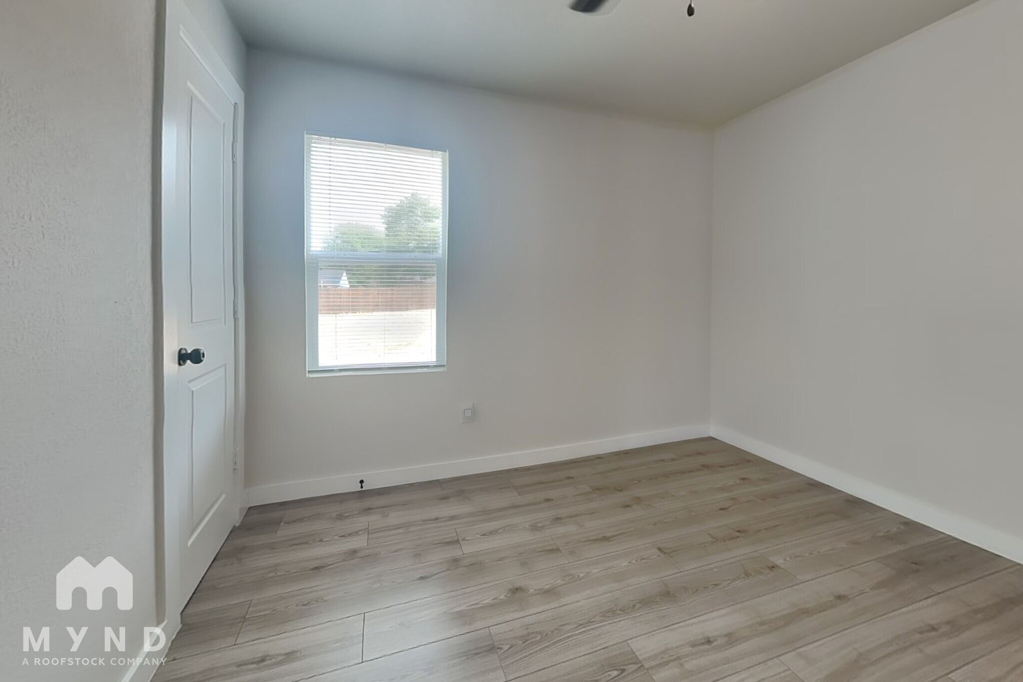 Building Photo - 11427 Broadmoor Dr