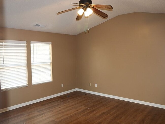 Building Photo - 3654 Oakleaf Pass