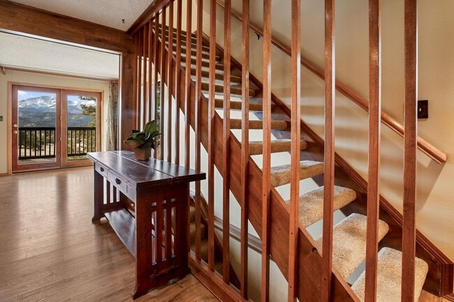 Building Photo - Beautiful Unit on Greenway for rent!