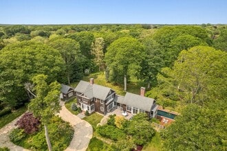 Building Photo - 5 Baiting Hollow Rd