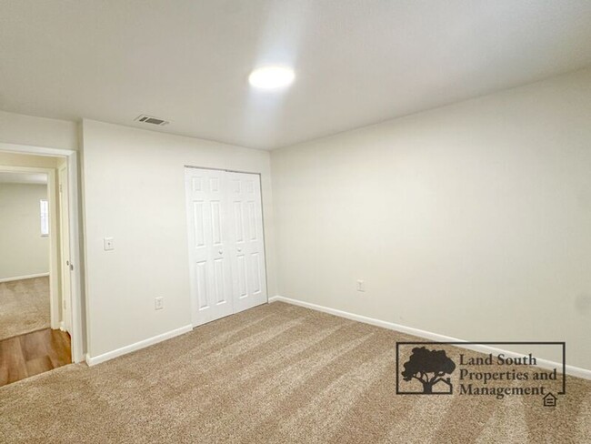 Building Photo - 4508 S Remington Rd