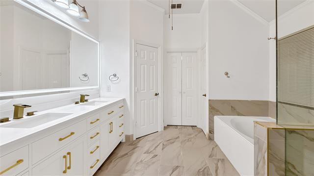Building Photo - 7848 Ravens Cliff Dr