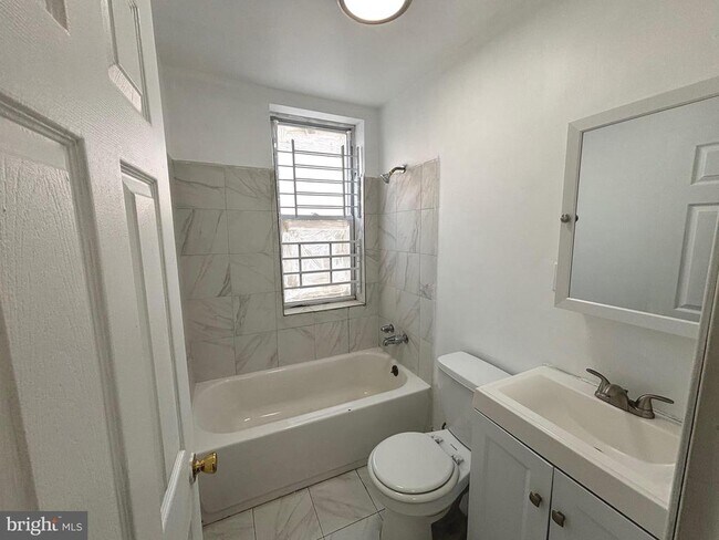 Building Photo - 401 W Wingohocking St