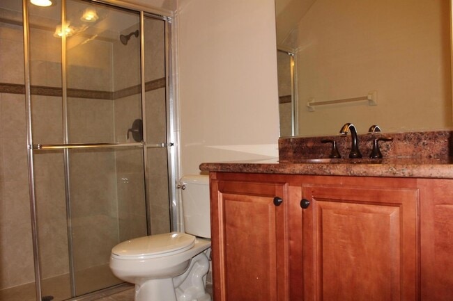 Building Photo - 7896 Picklewood Park Dr