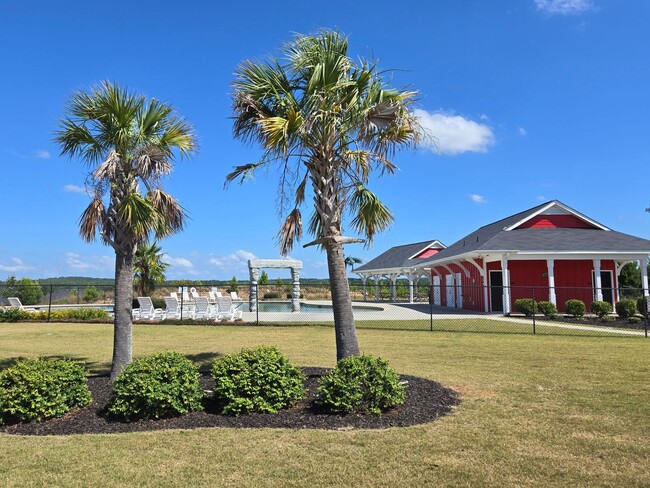 Building Photo - 725 Goodale Dr