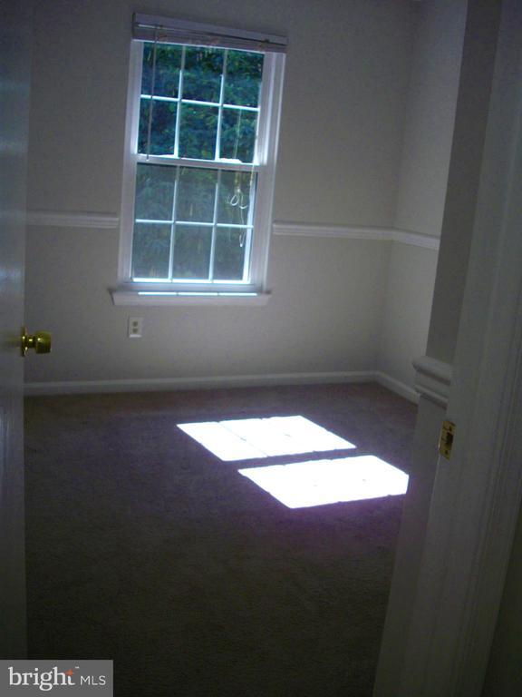 Building Photo - 3943 Collis Oak Ct