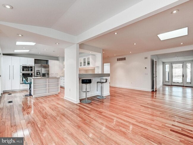 Building Photo - 6138 Barroll Rd