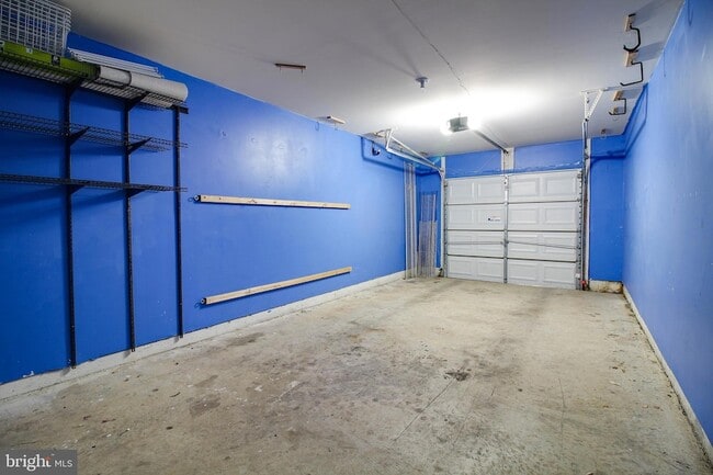 Building Photo - 2035 Astilbe Way