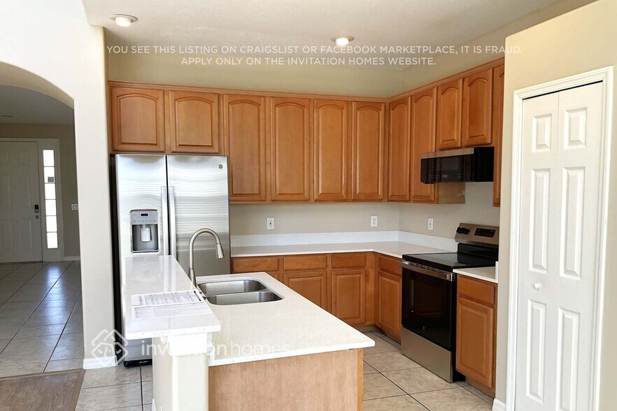 Building Photo - 1543 Sun Meadow Dr