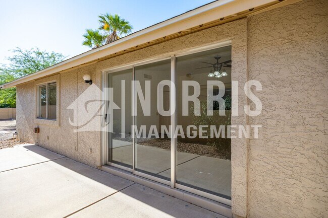 Building Photo - Cozy Home with No HOA and a Large NO Maintenance Backyard