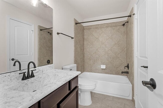 Building Photo - 24015 Richglen Court
