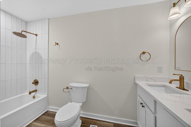 Building Photo - 3007 Stratford Dr