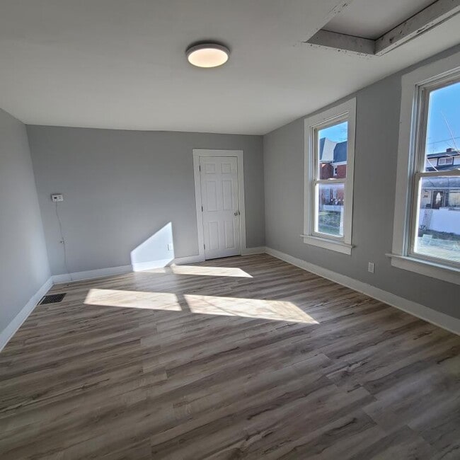 Building Photo - 2616 S Harrison St