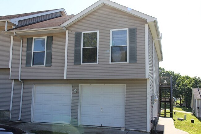 Primary Photo - Town Home in Holt, MO