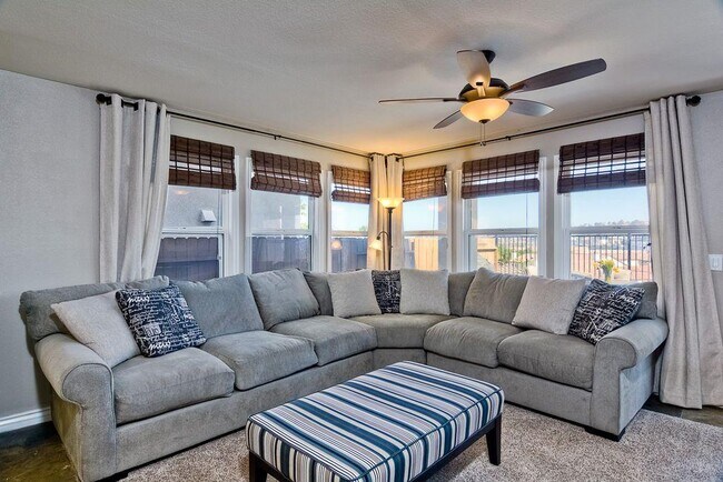 Building Photo - 5216 Topsail Dr