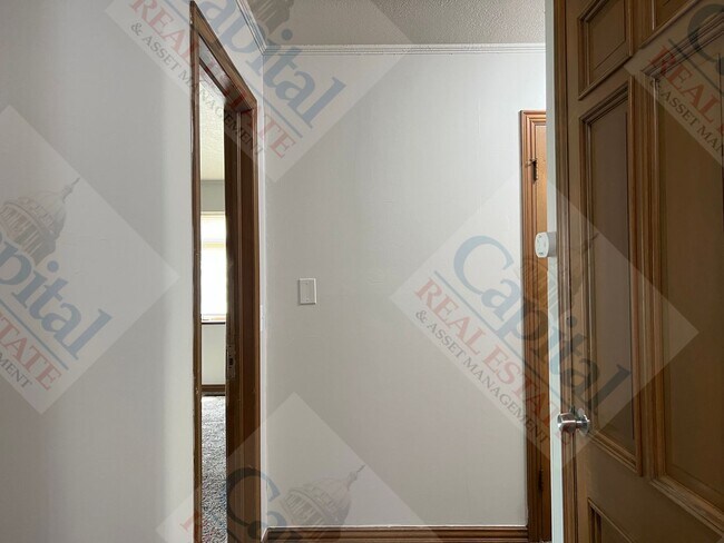 Building Photo - Spacious Home With Classic Charm