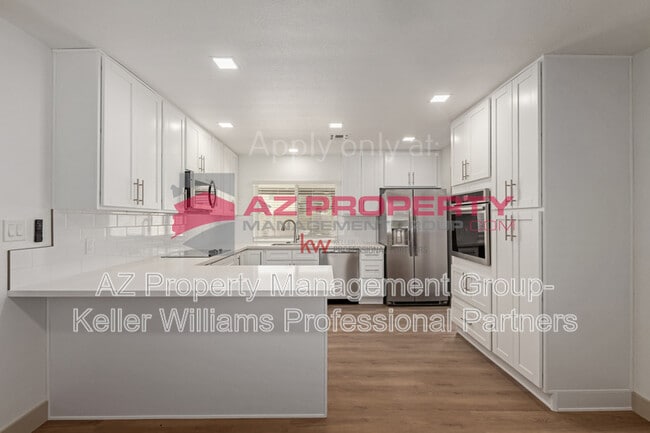 Building Photo - 7660 W Palmaire Ave