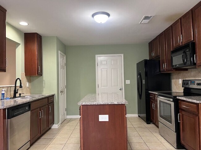 Building Photo - 68 Bicentennial Way