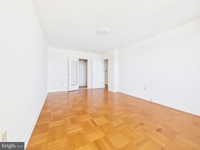 Building Photo - 2601 Pennsylvania Ave