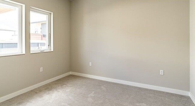 Building Photo - Brand New Pinehurst Home with Hardwood Floors & Easy I-5 Access
