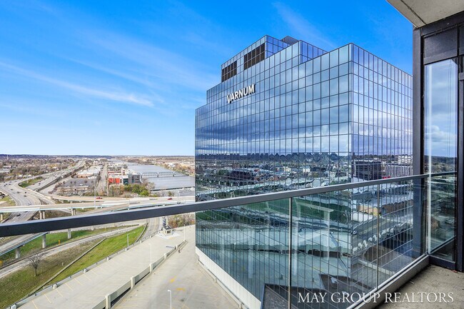 Building Photo - 335 Bridge St NW