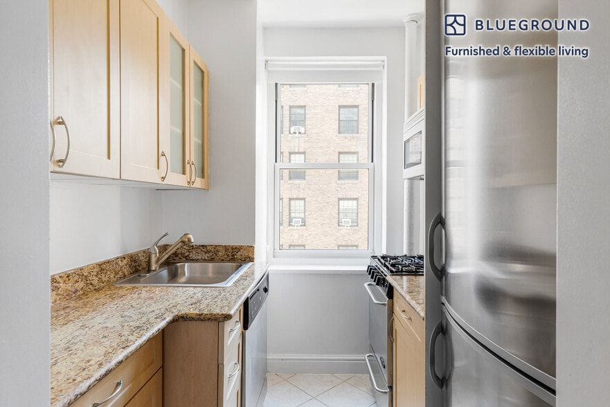 Building Photo - 20 Park Ave