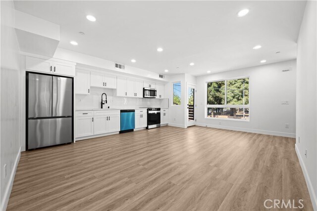 Building Photo - 6700 Kester Ave