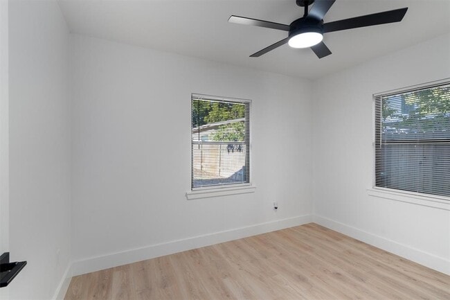 Building Photo - 406 Hammack Dr