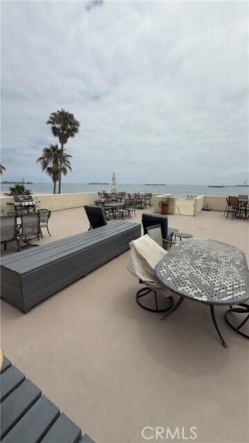 Building Photo - 1174 E Ocean Blvd