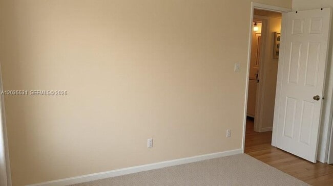 Building Photo - 223 Marine Ct