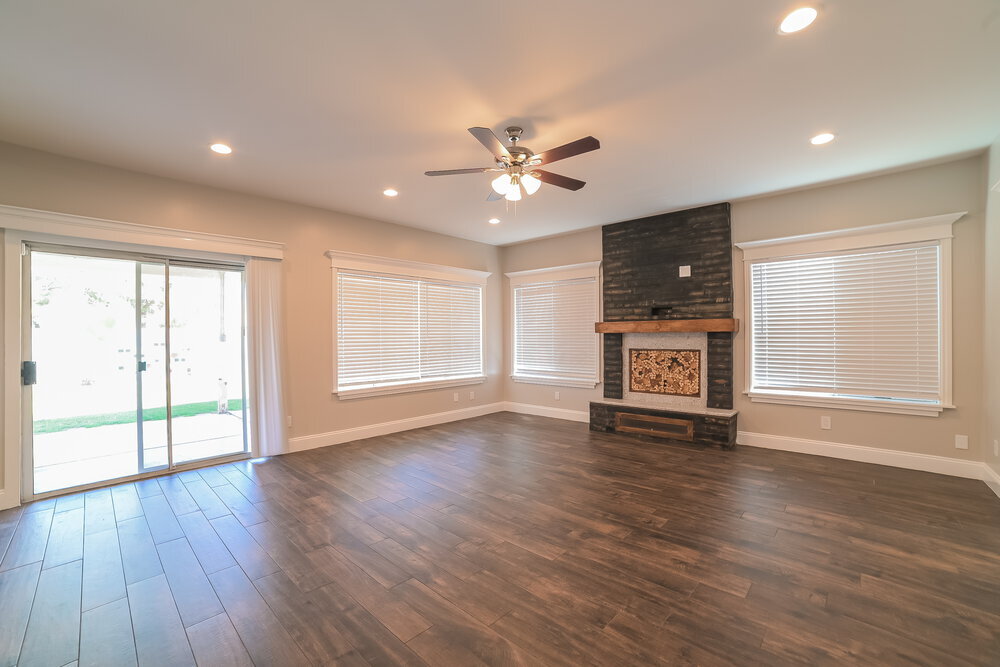 Building Photo - 1297 E Tradewind Dr