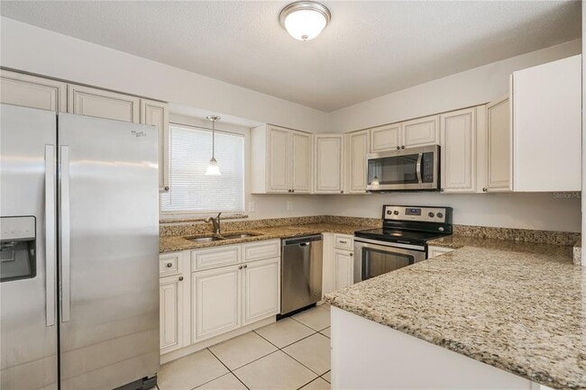 Building Photo - 301 Farmbrook Rd