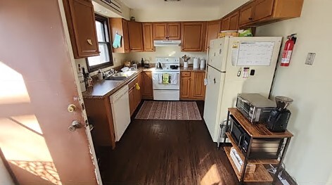 Building Photo - 1461 Valley View Dr