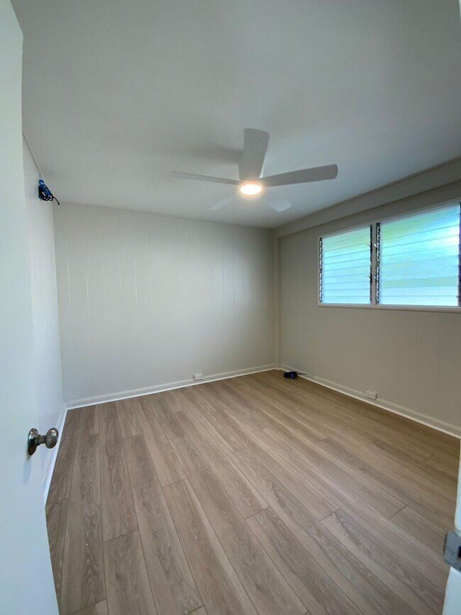 Building Photo - T1152ach