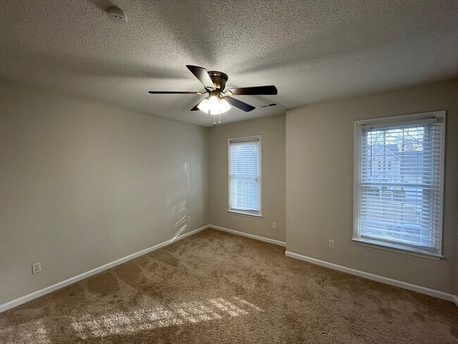 Building Photo - Excellent 4BD, 2.5BA Cary Home with Fenced...