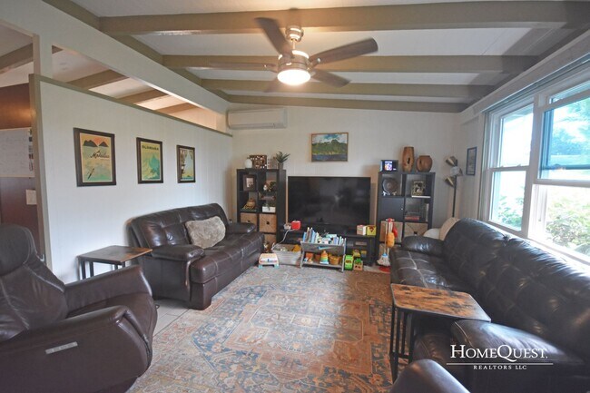 Building Photo - Kailua SFH in Kaelepulu School District 3/2+ Den, AC and Pet friendly!  $5250/mo