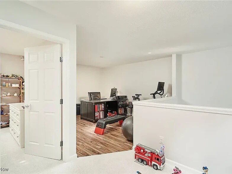 Building Photo - 4042 Gardiner Run