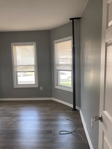 Building Photo - 1616 Rugby Rd