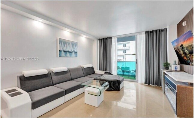 Building Photo - 4001S S Ocean Dr