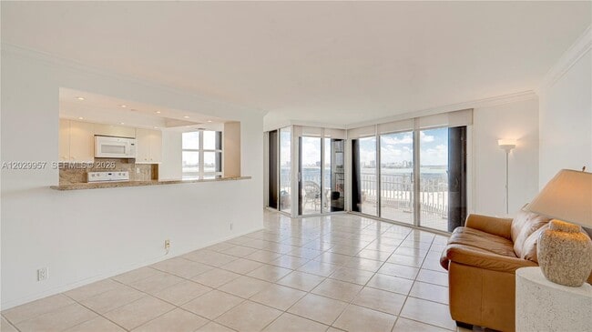 Building Photo - 4000 Towerside Terrace