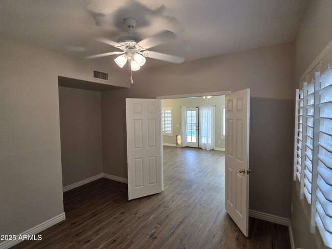 Building Photo - 30651 N 44th St