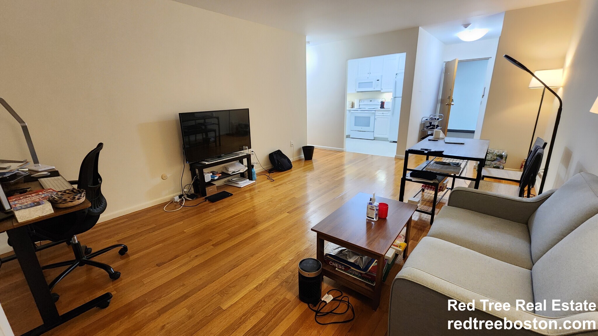 Apt #402 1bed available 4/1 - 29 Vernon St