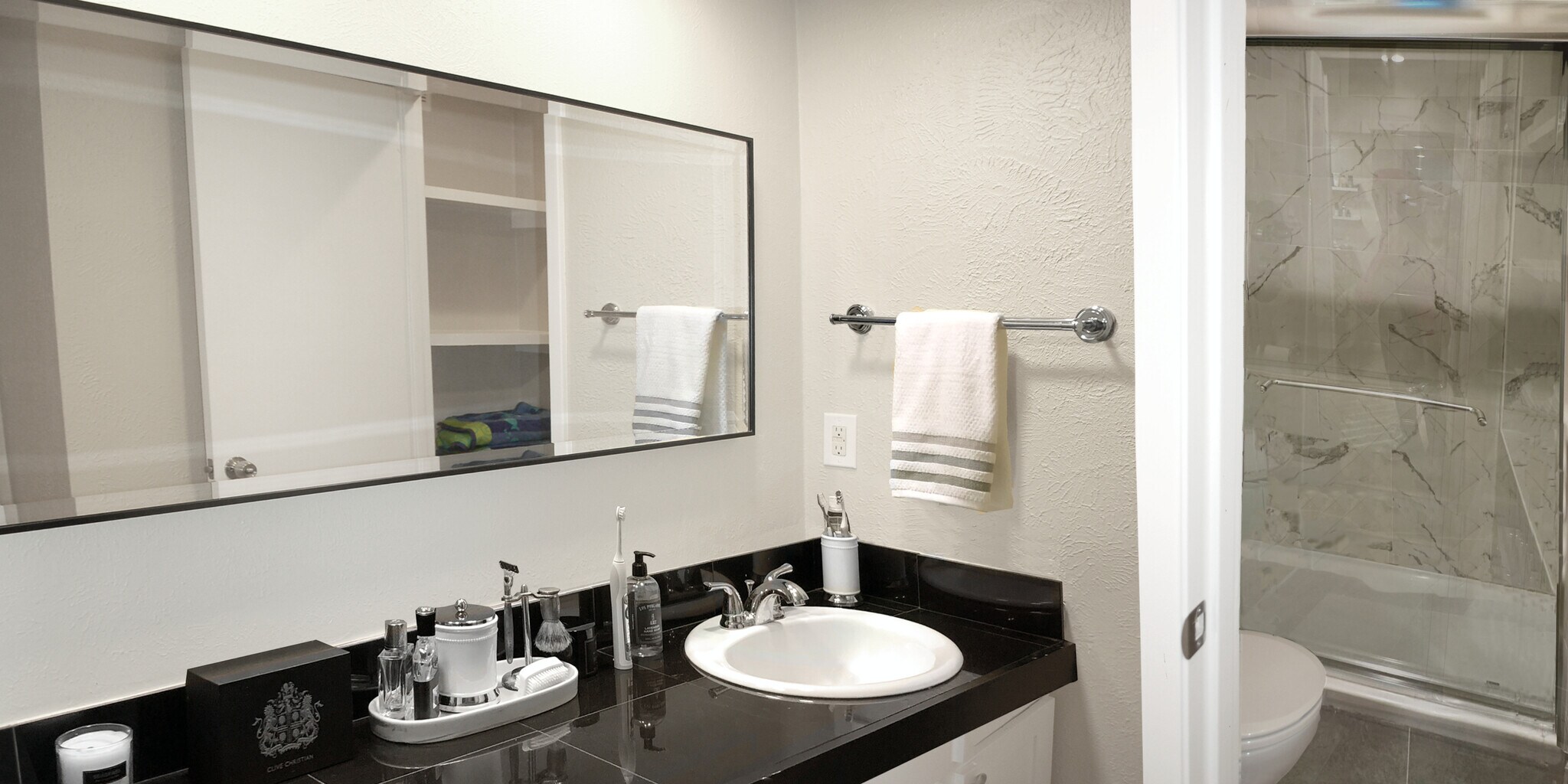 Building Photo - 6723 Eastridge Dr