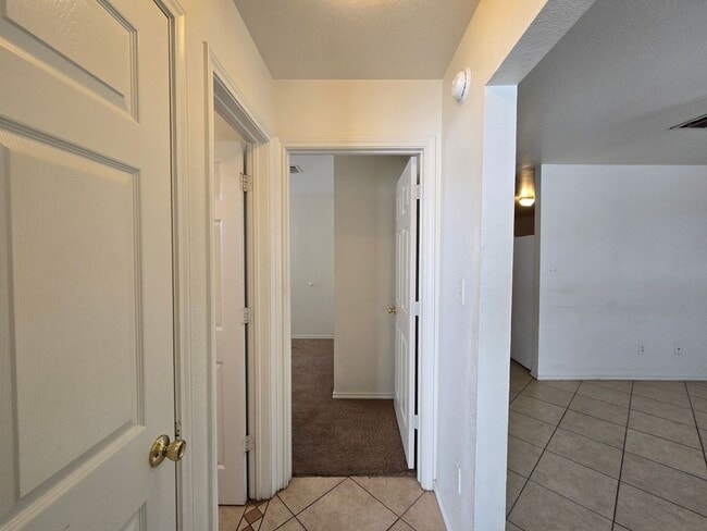 Building Photo - SECTION 8/HUD ACCEPTED & FIRST FULL MONTH $99 - AVAILABLE NOW!